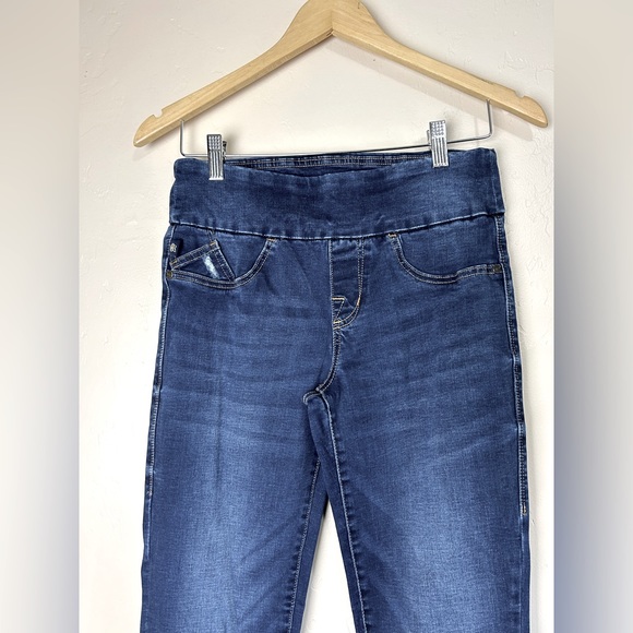 Rock & Republic | Denim RX Fever Pull on Jeans | 8 - Picture 4 of 9